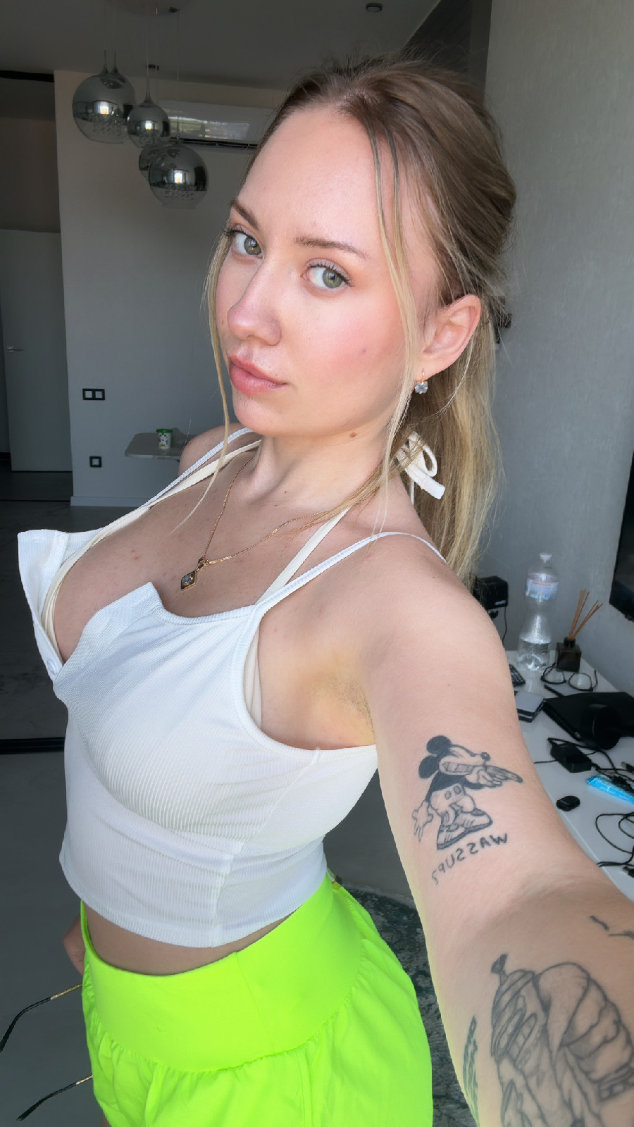 KateV in her underwear in Siliguri