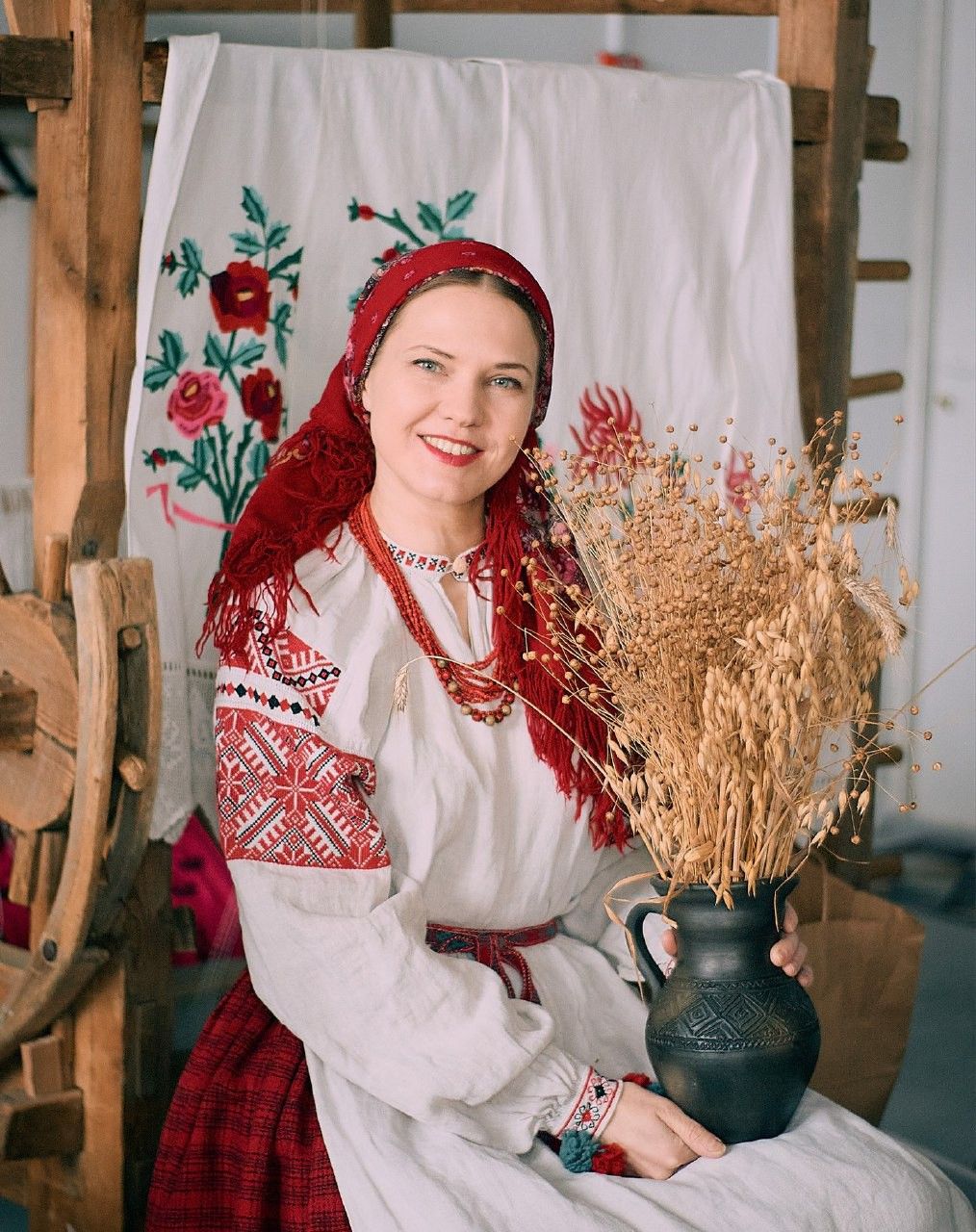 Women in Slavic costumes in Siliguri