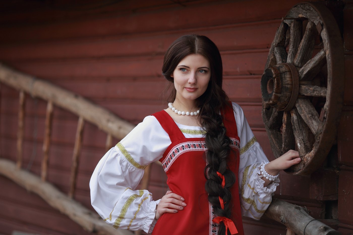 Girls in Slavic costumes in Siliguri