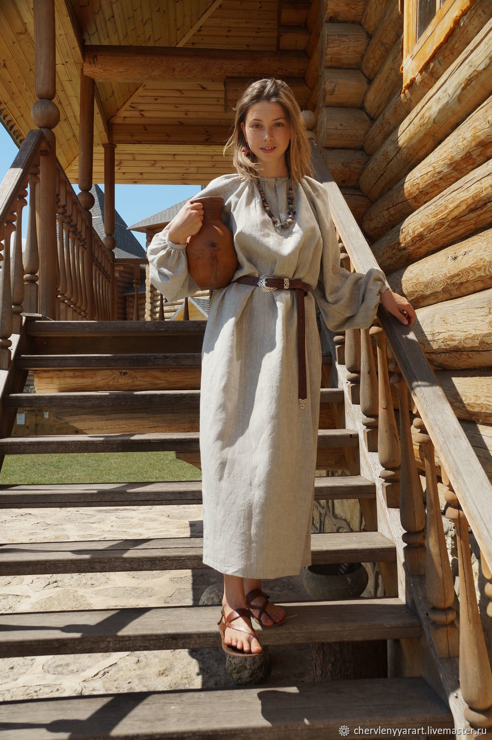 Girls in Slavic costumes in Siliguri